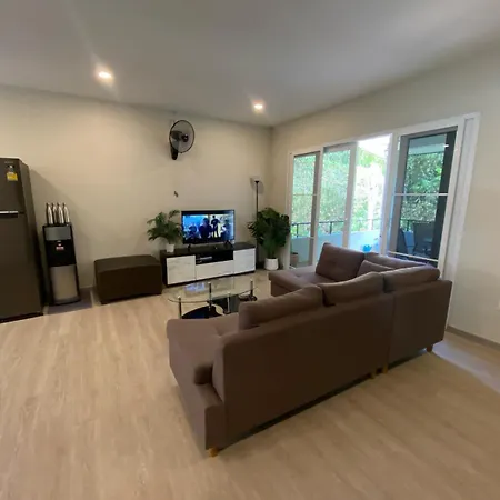 Lanta Sunshine Residence Apt 4 Two Bed Apartment With Ac And Work Space